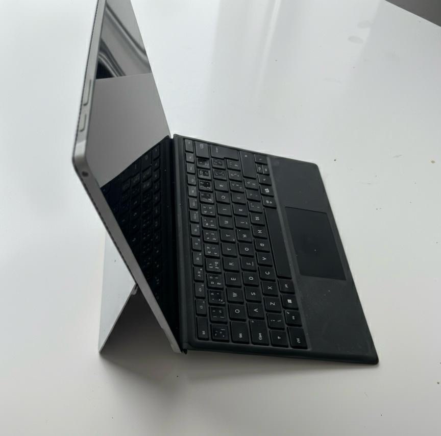 Microsoft Surface PRO 4 - 2