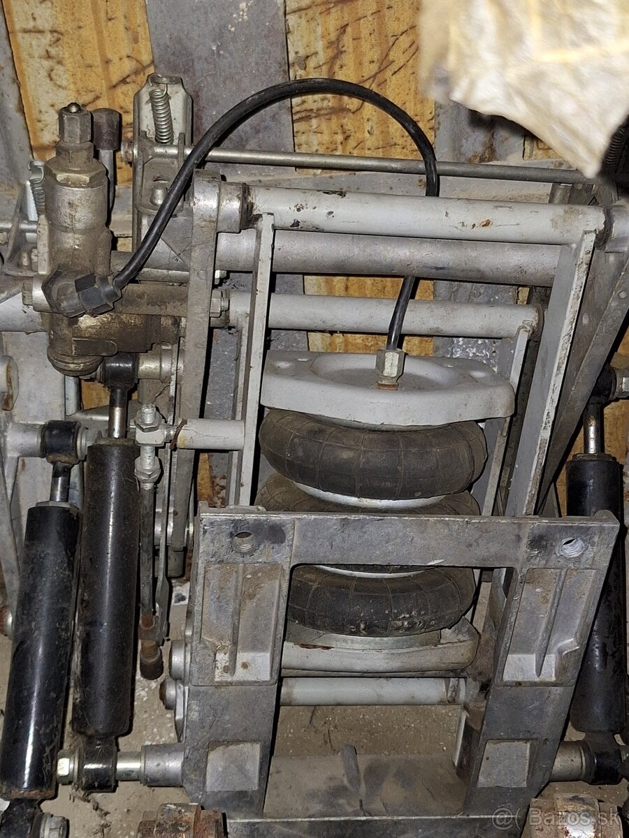 Vzduchová sedacka tatra, liaz - 2