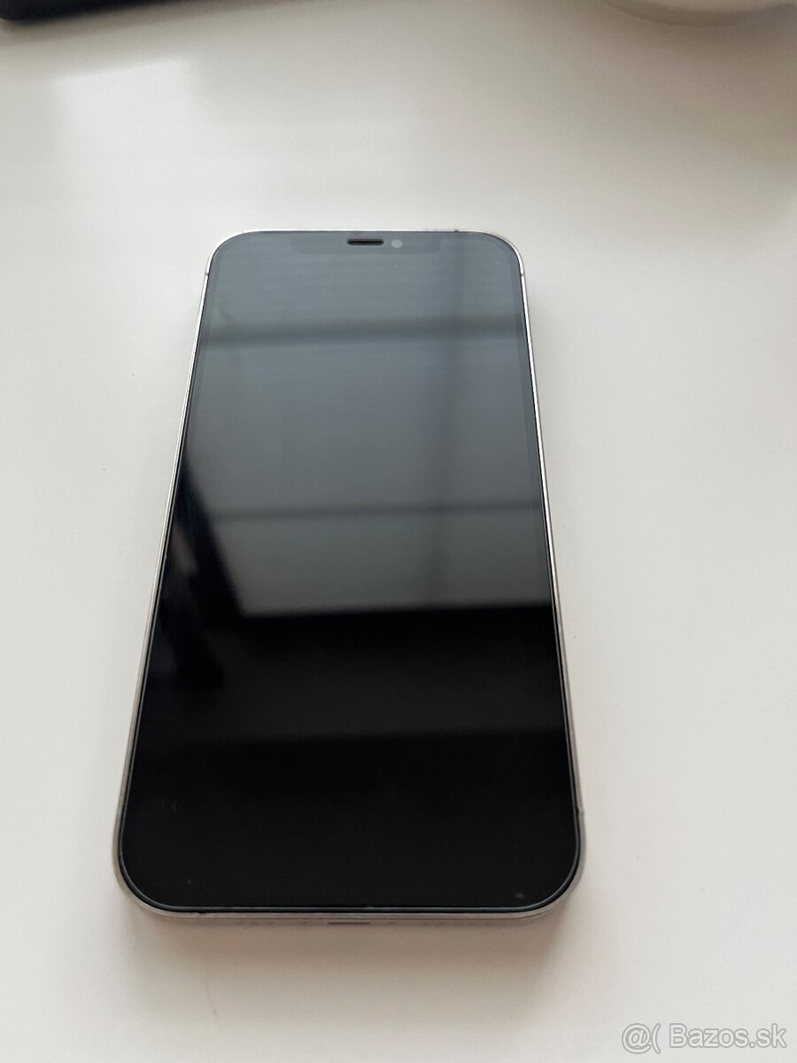 Predam Apple Iphone 12 Pro - perfektny stav, 100% bateria - 2
