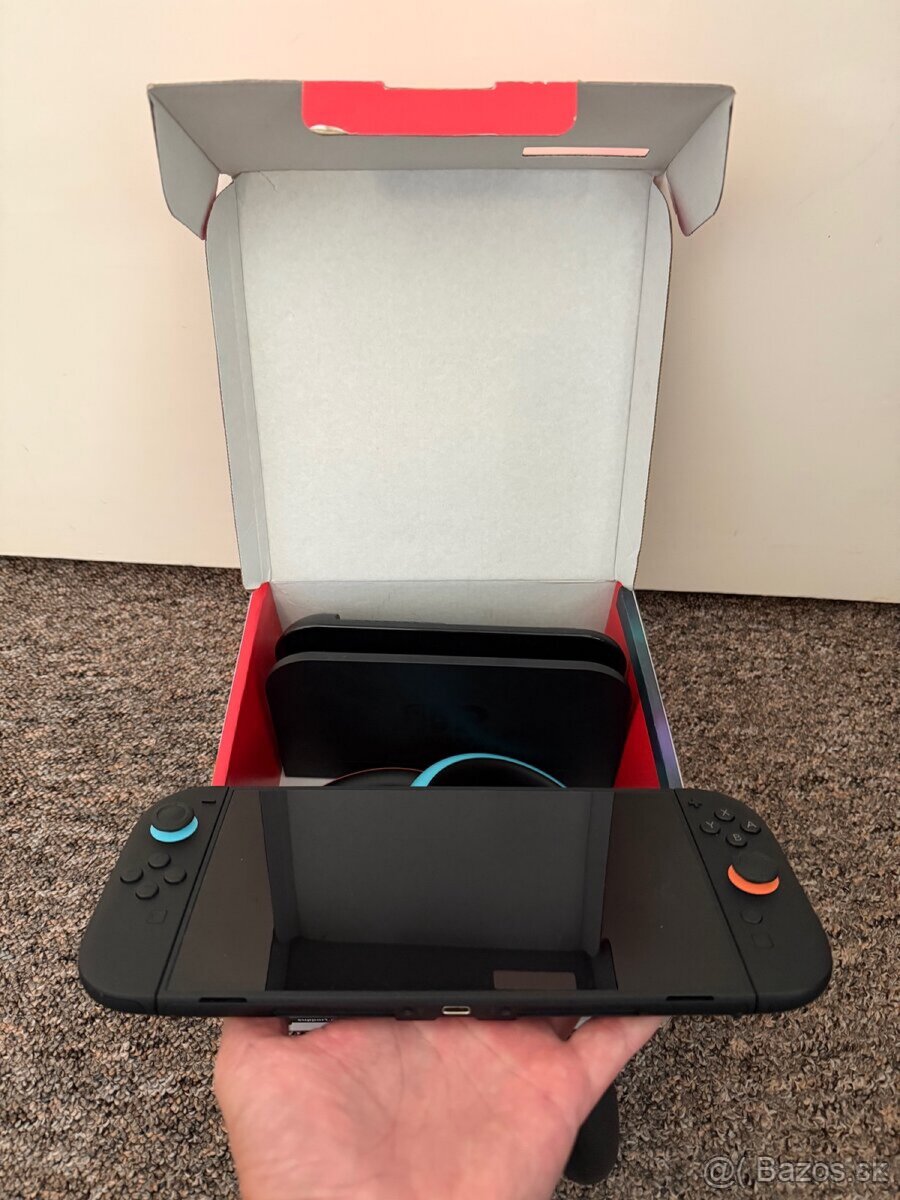 Dobrý deň Ponúkam na predaj Nintendo Switch 2 OLED - 2