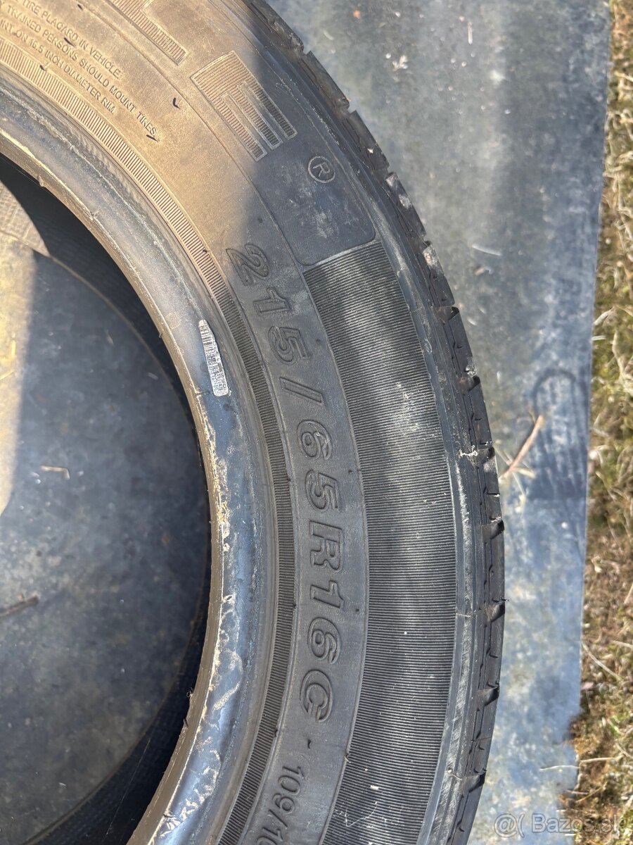 Predám pneu na dodávku 215/65/16 C - 2