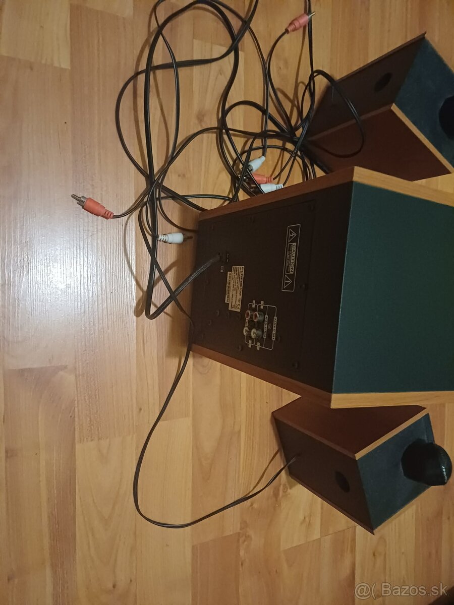 Reproduktory so subwooferom - 2