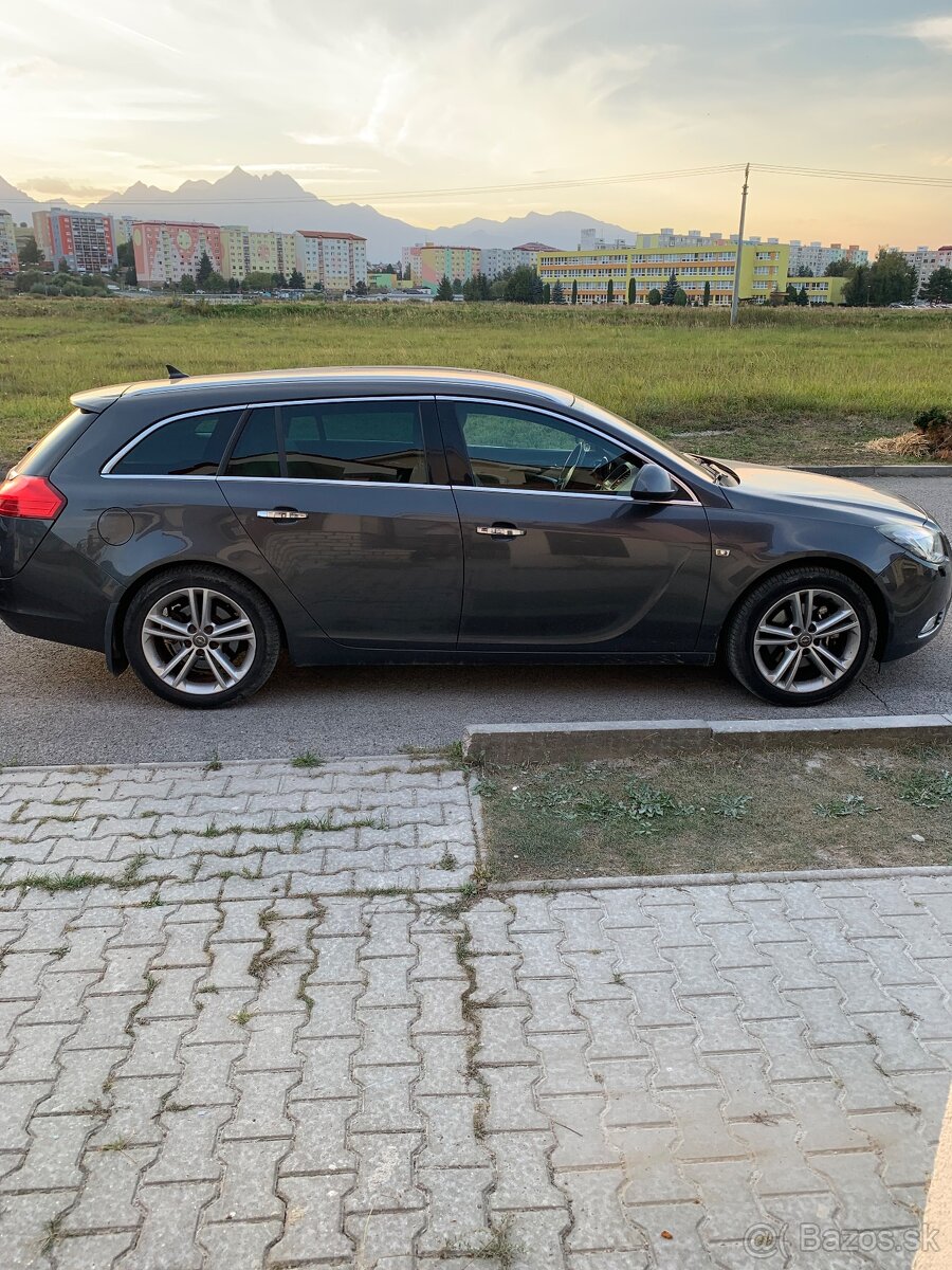 Opel Insignia cosmo sport tourer sw - 2