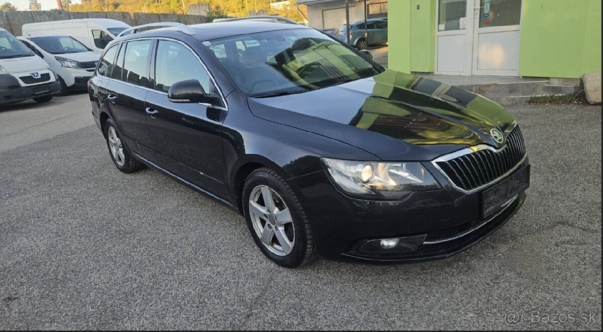 ŠKODA SUPERB COMBI - 2