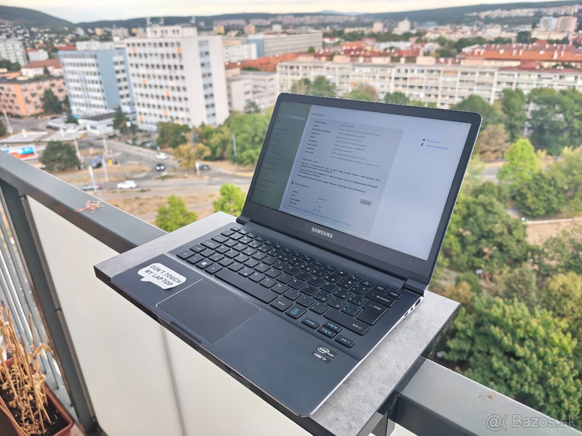 Ultrabook Samsung NP900X3E - 2