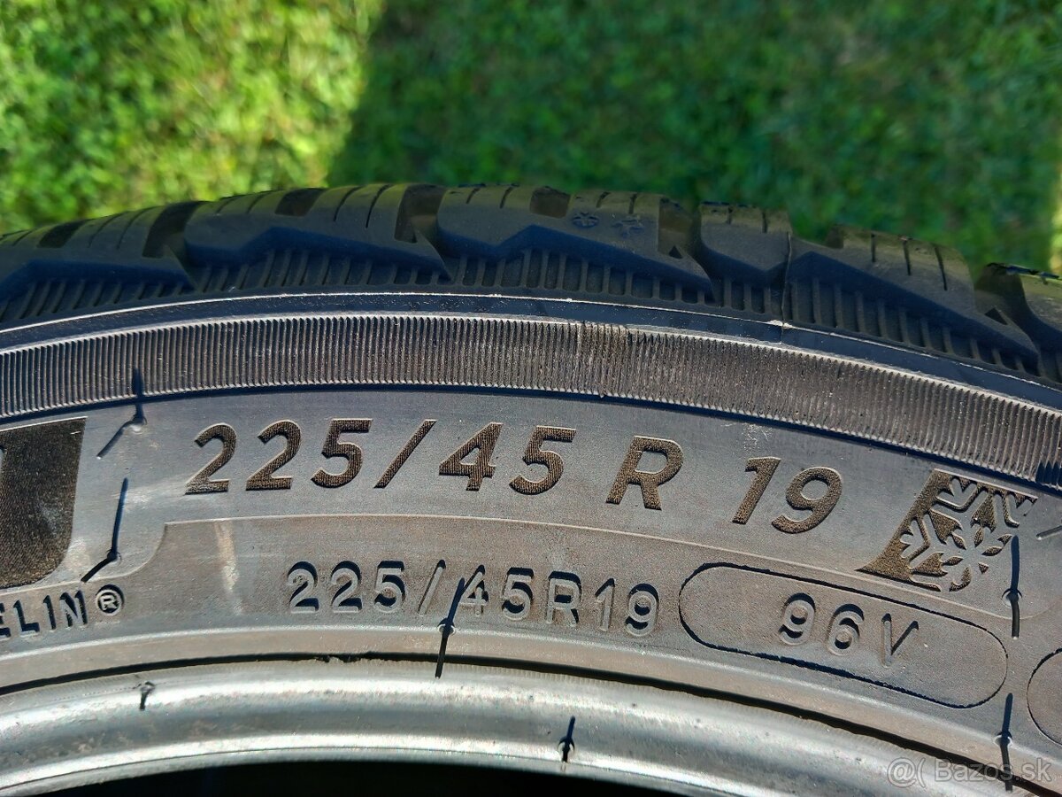 225/45 r19 zimne pneumatiky - 2