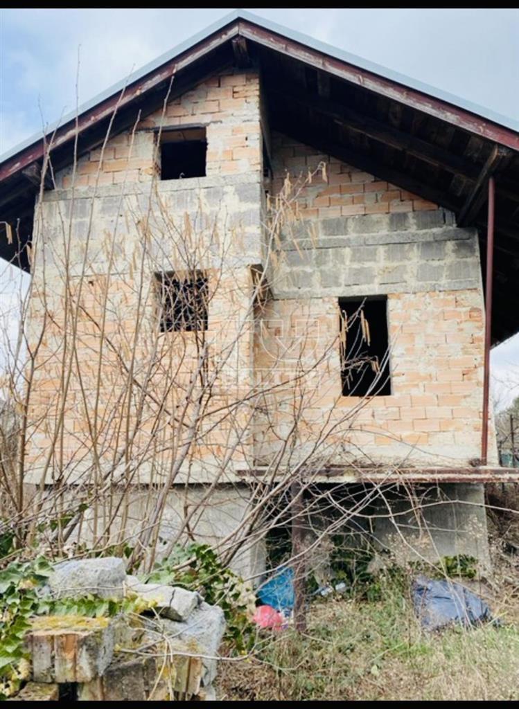 Rekreačný klenot pri Dunaji-rozostavaný domček v... - 2