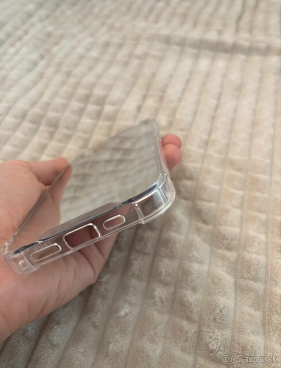 Obal na iPhone 13 - 2