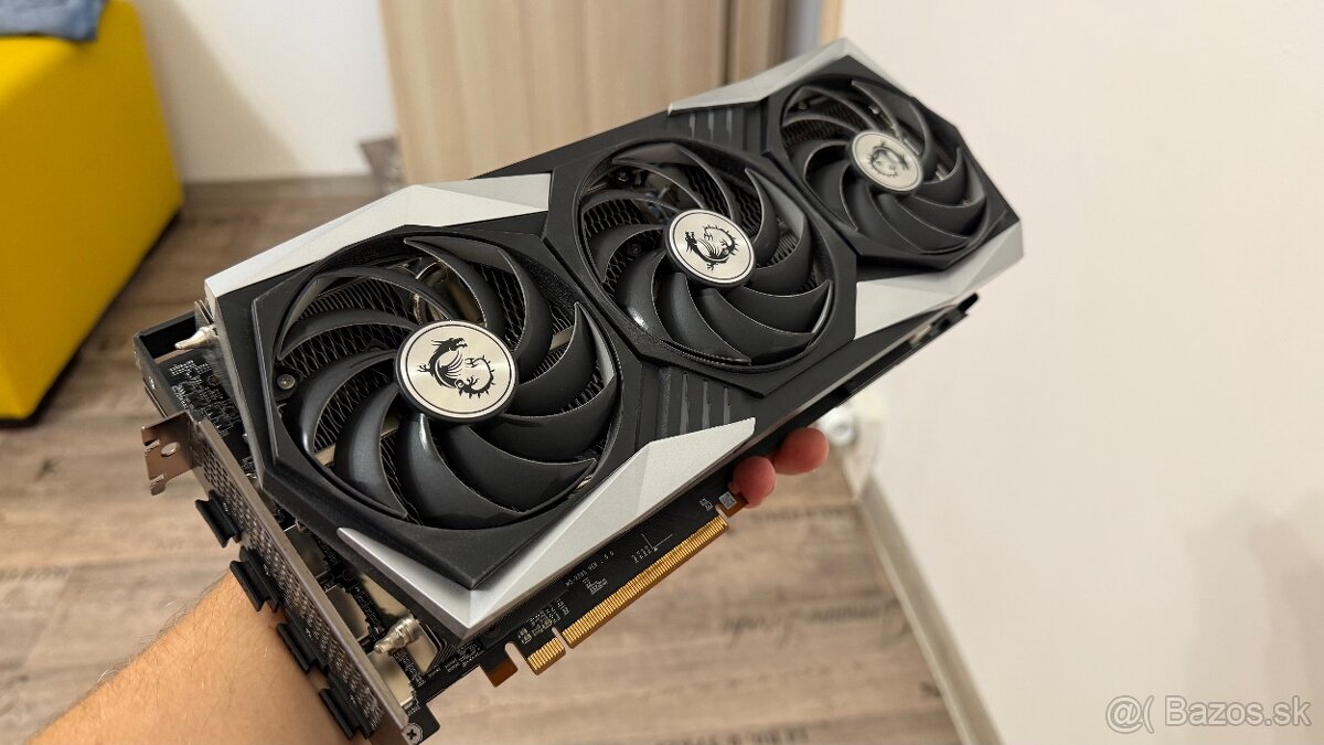 AMD Radeon RX6900XT GAMING Z TRIO 16G - 2