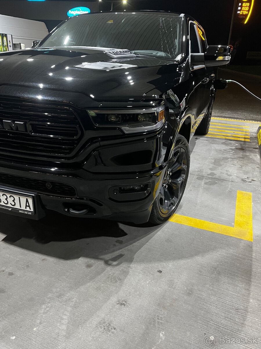 RAM 5.7 V8 Hemi LIMITED NIGHT EDITION Kupované na SK TODOS - 2
