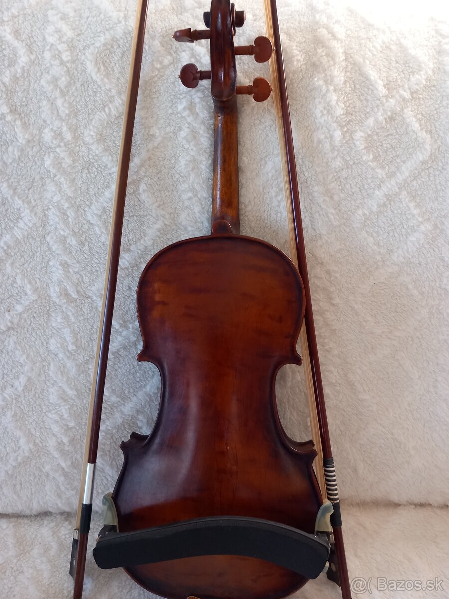 Predám ,staré husle s vybavou,4/4 - 2