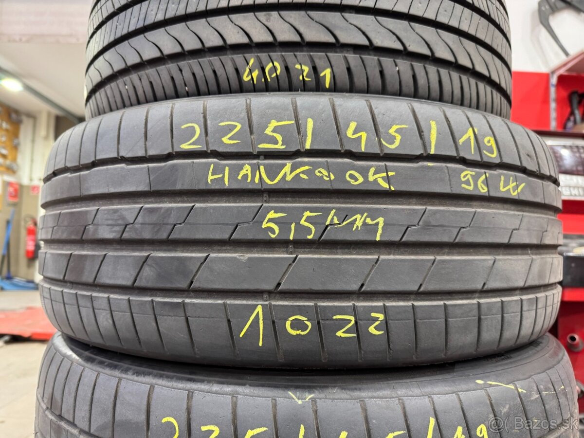 R19 225/45 Hankook Ventus X1 Evo 96W 2x5.5MM DOT1022 - - 2