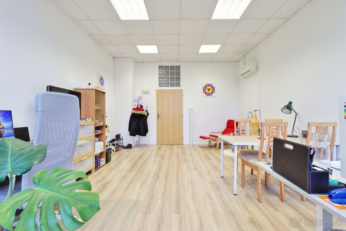 Prenájom kancelárie, 28.2 m2, BA - Dúbravka, Drobného 27 - 2