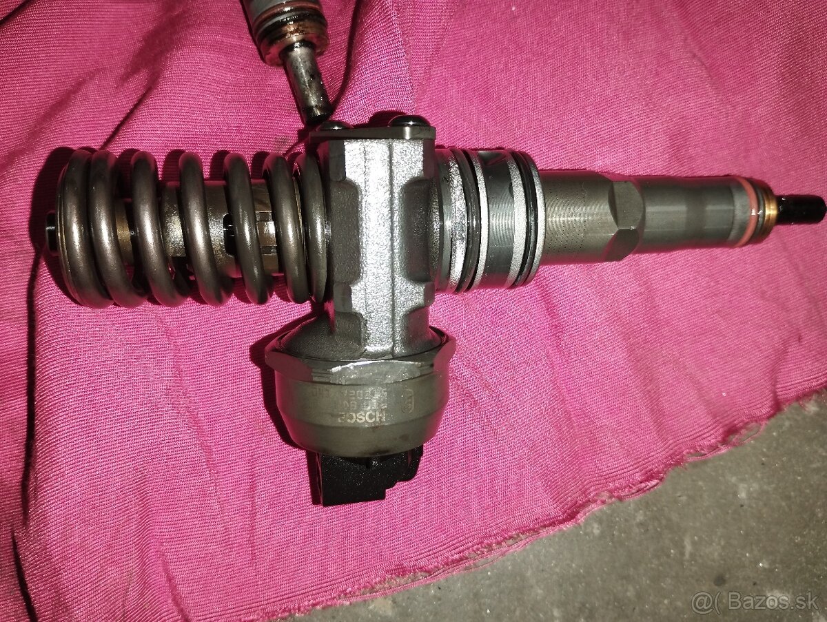 Príslušenstvo motora 1.9tdi 77KW BXE,BKC,BJB - 2