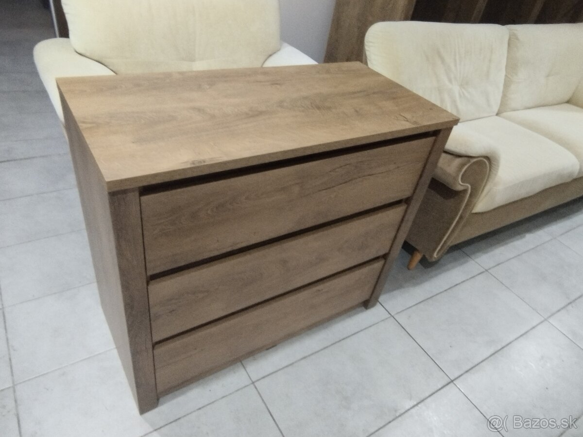 Komoda - 2