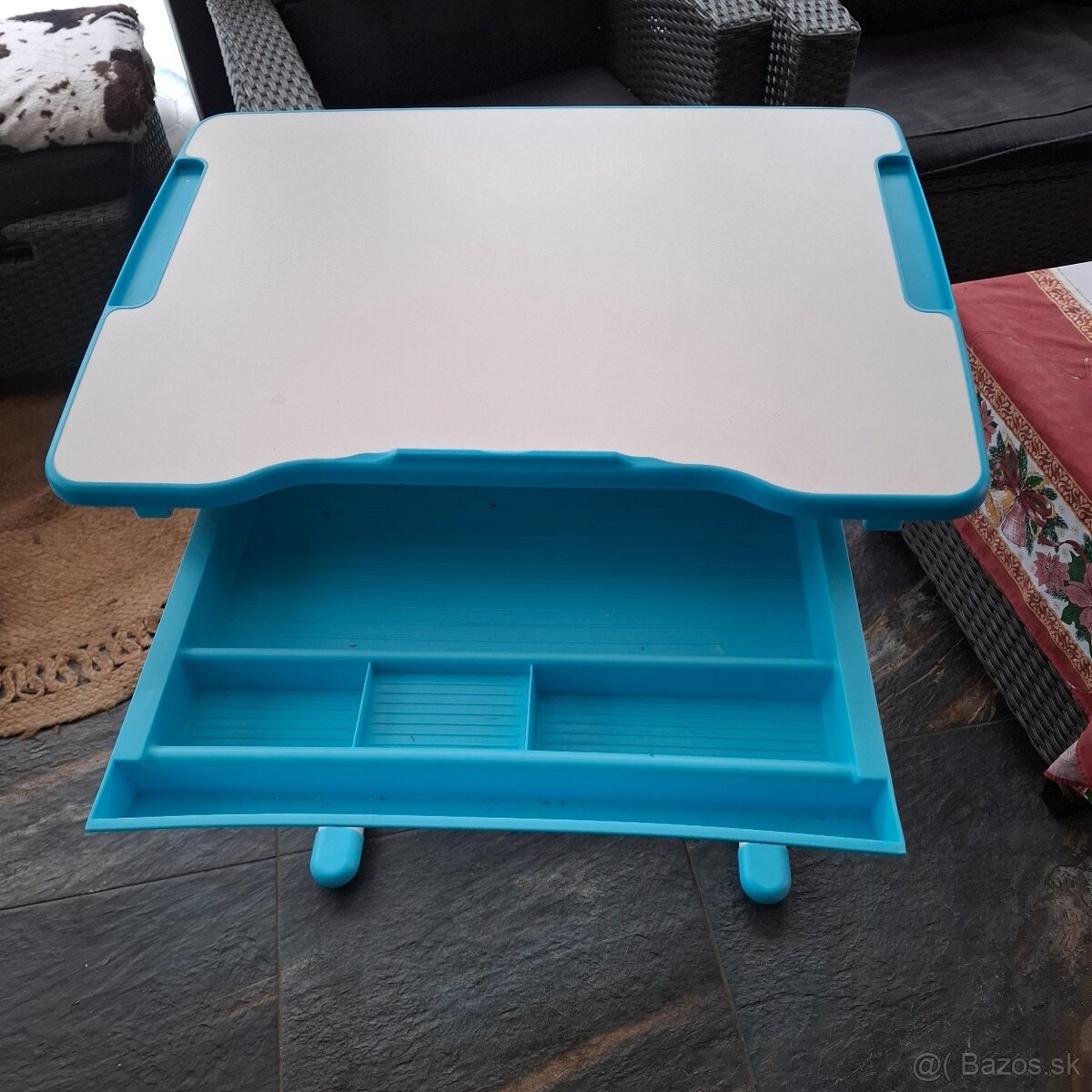 Rastuci písací stolík a stolička - 2