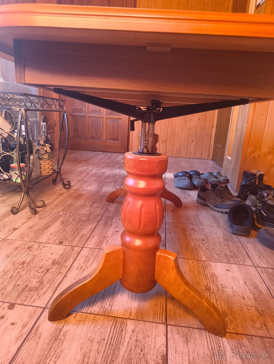 Konferenčný/jedálenský stôl - 2