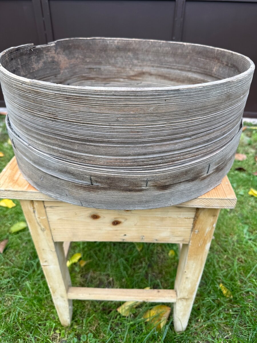 Predam starozitne drevenne sito - 2