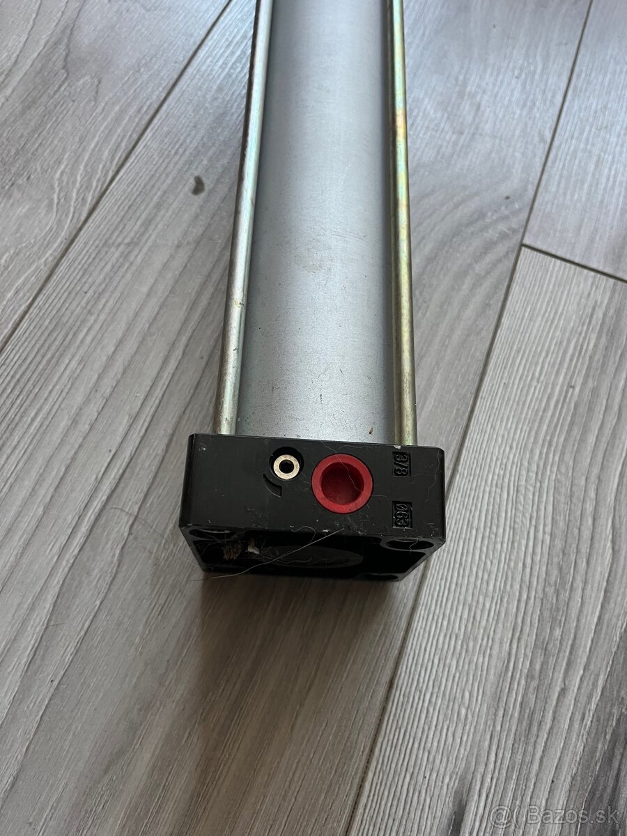 Vzduchový piest - 2