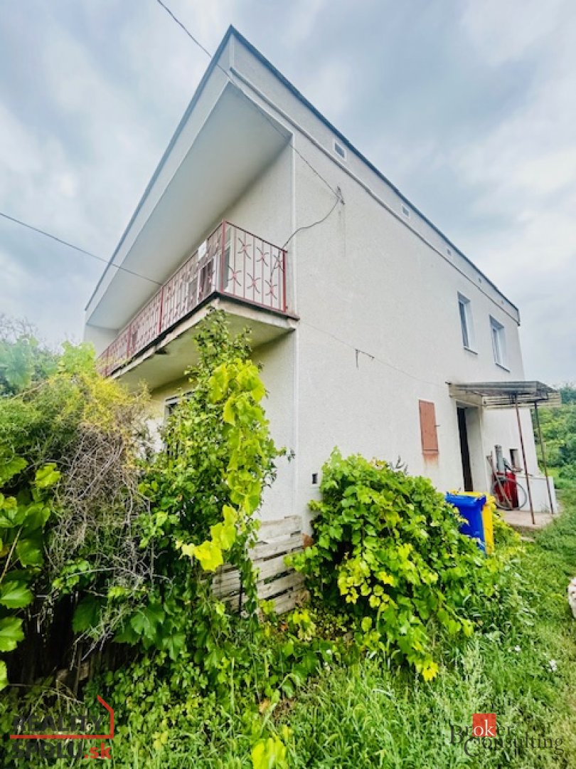 Na predaj rodinný dom, Kolta - 2