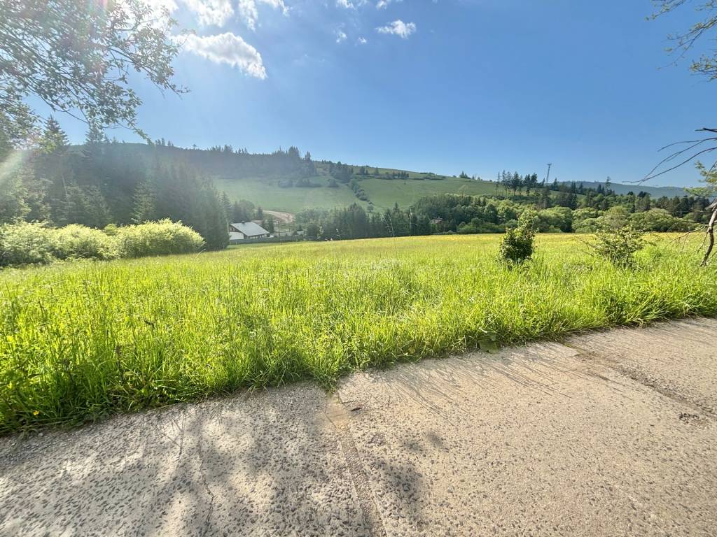 Predaj nádherného pozemku vhodného na výstavbu v obci Raková - 2