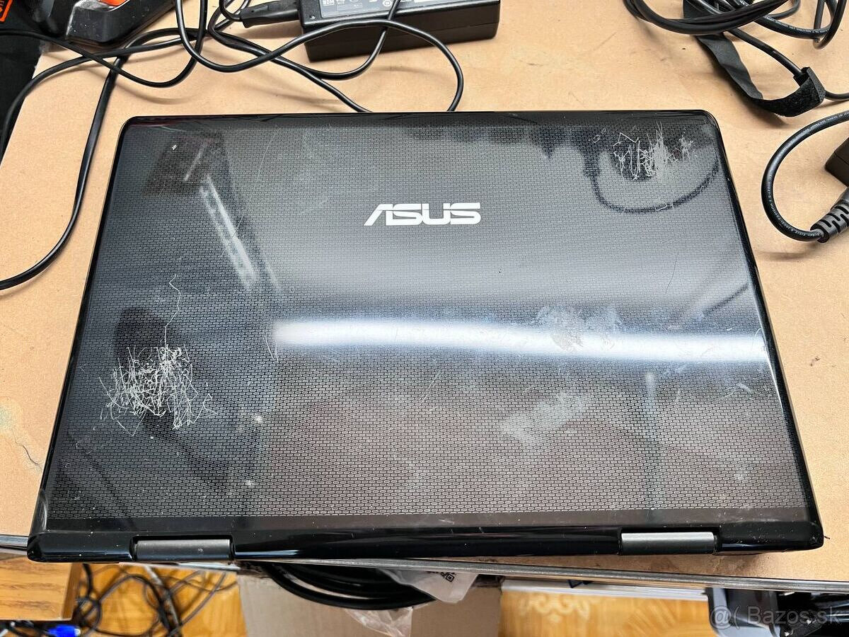 Predám notebook Asus Intel Core2Duo 2x2,00GHz.3gb ram.160gbH - 2