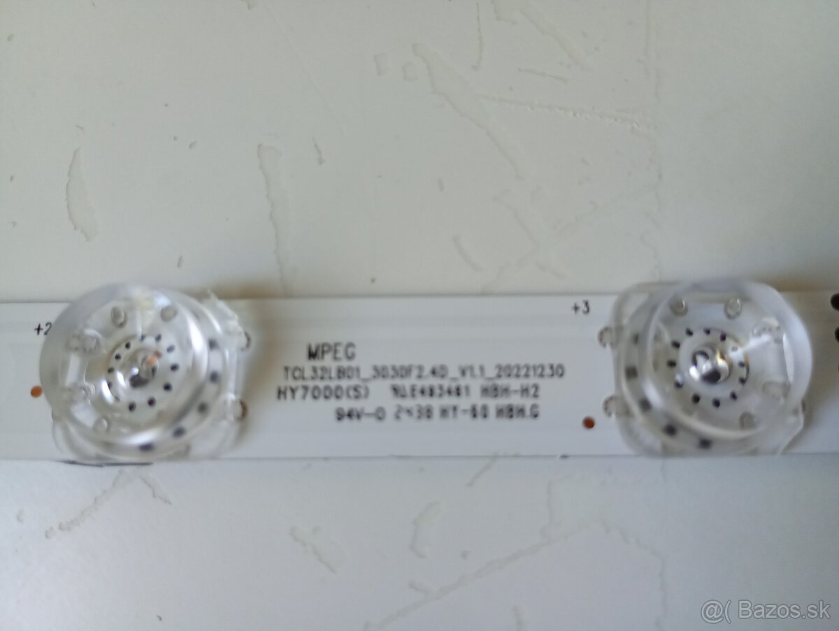 Podsvit s TV TCL 32L5A - 2