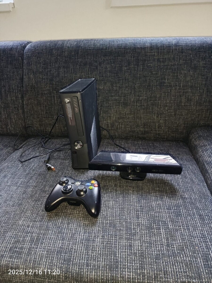 Hracia konzola 360 - 2