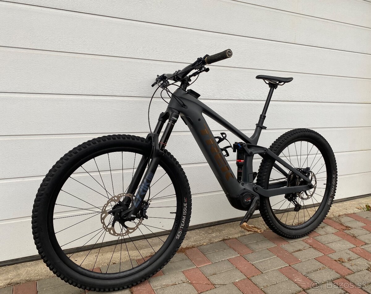 Karbónový Trek Rail 9.8 XT Project One - 2