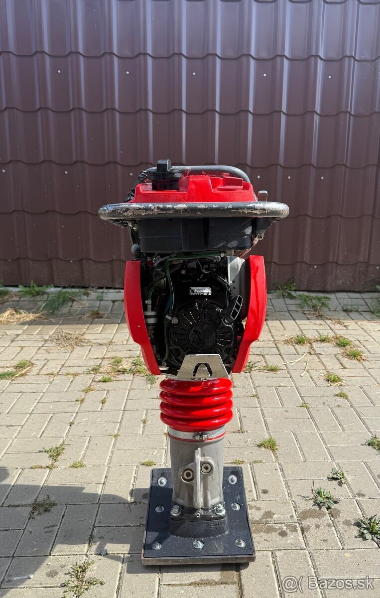 Vibračný pech BOMAG BT 65 HONDA - 2