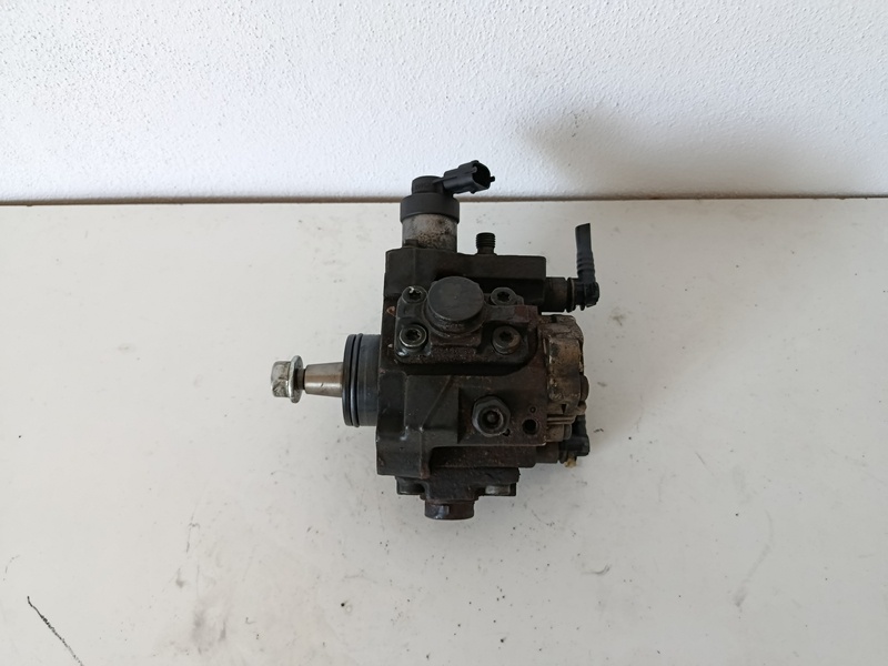 vstrekovacie cerpadlo kia 331002a420 130€ - 2