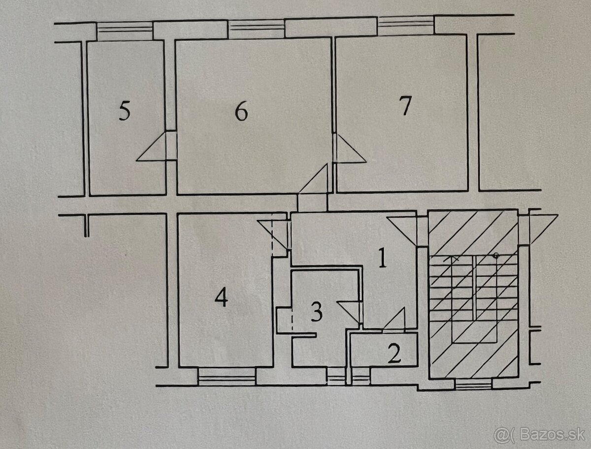Predám 3 Izb byt v centre mesta Nové Zámky - 2