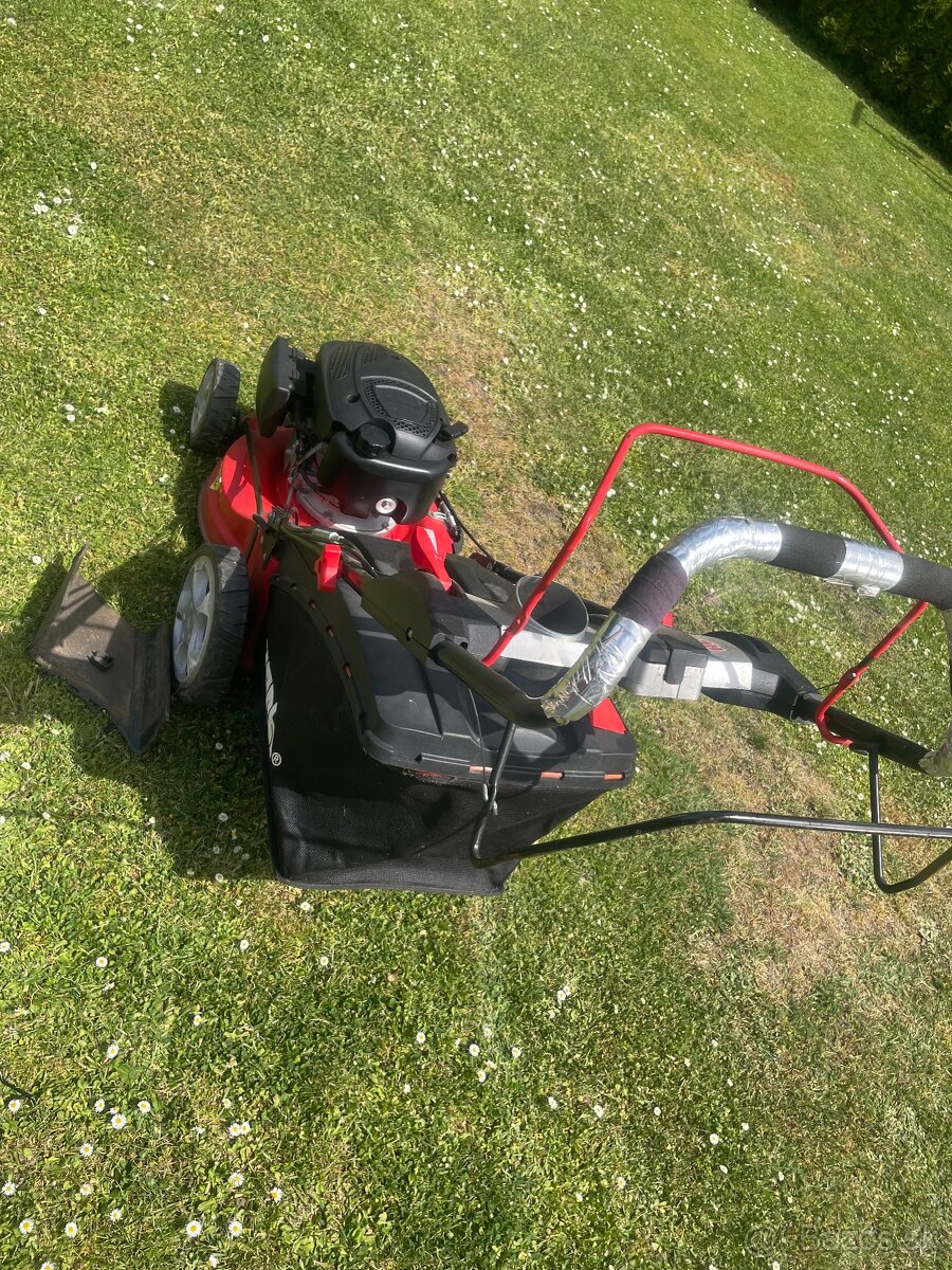 Benzínová kosačka HECHT 460S - 2