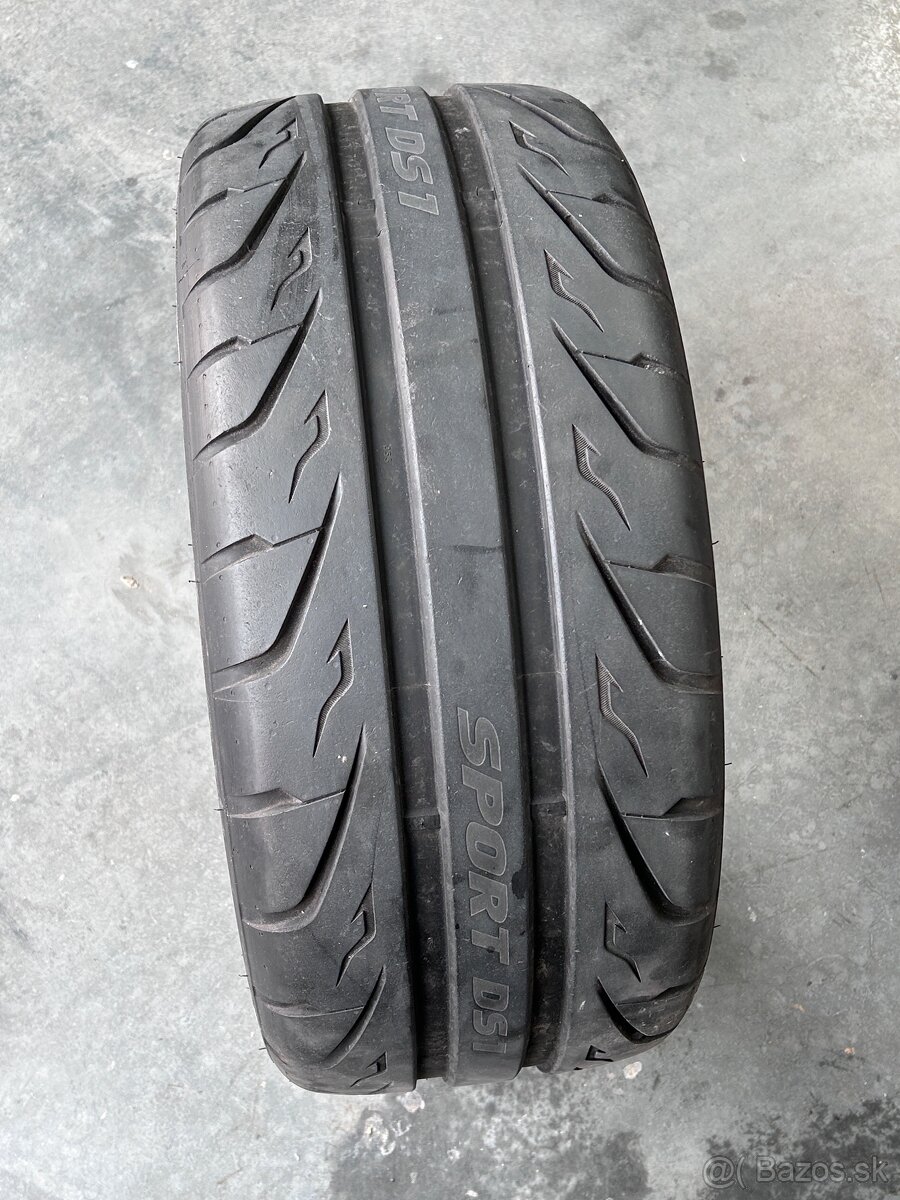 Letné pneumatiky 265/40 r18 semi slick - 2