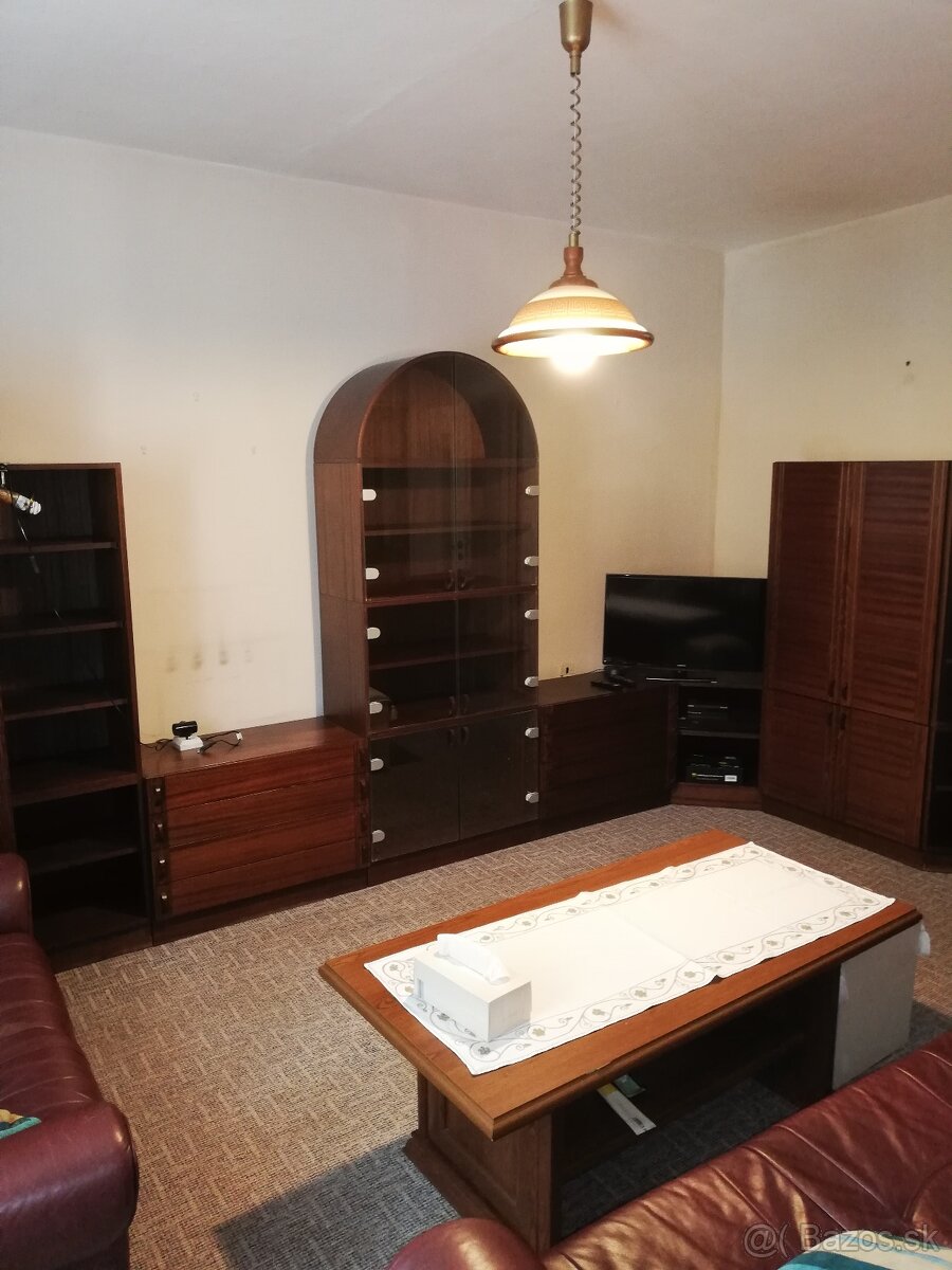 drevená obývacia zostava - 2