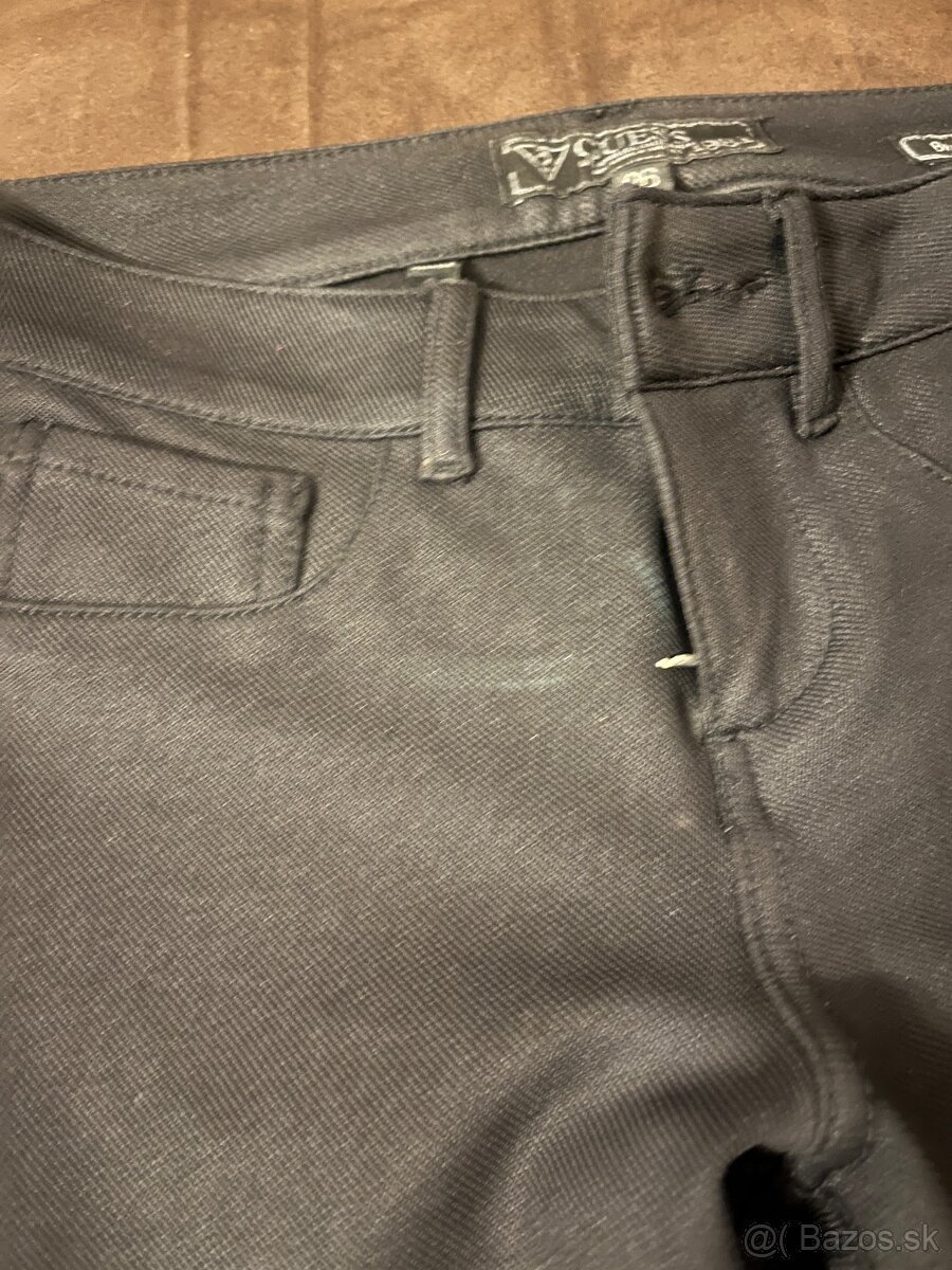 Dámske čierne GUESS nohavice - 2