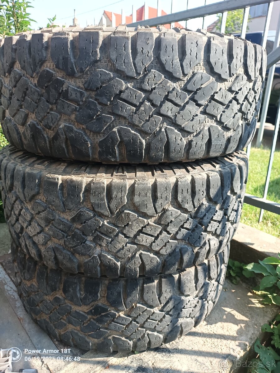 315/70R17 Goodyear Wrangler duratrac - 2