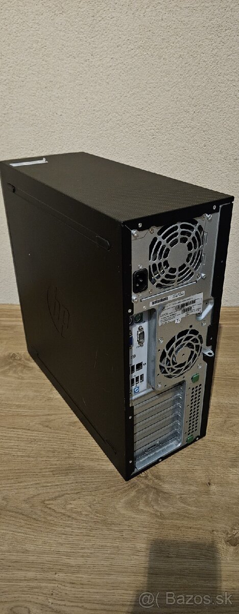 Starší Počítač - 2