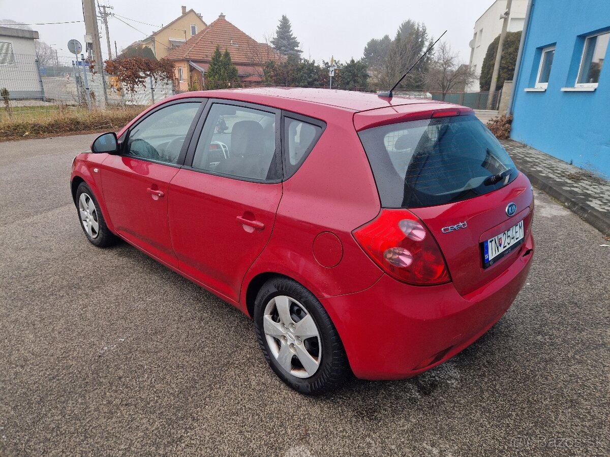 Kia ceed 1.6 CRDi - 2