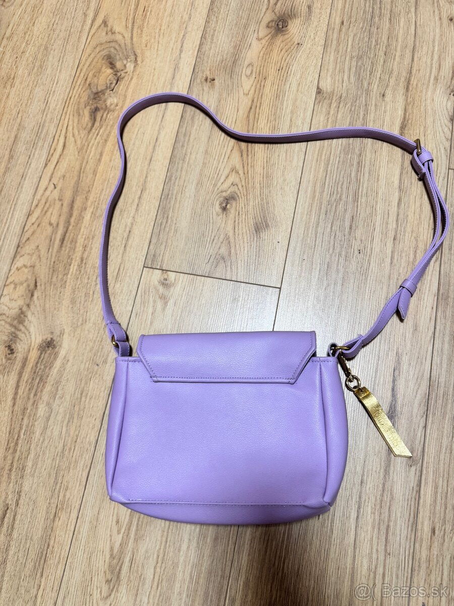 Fialová kabelka značky MonArt - 2