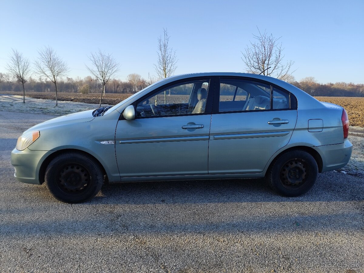 Hyundai Accent 1.5 CRDi SK - 2