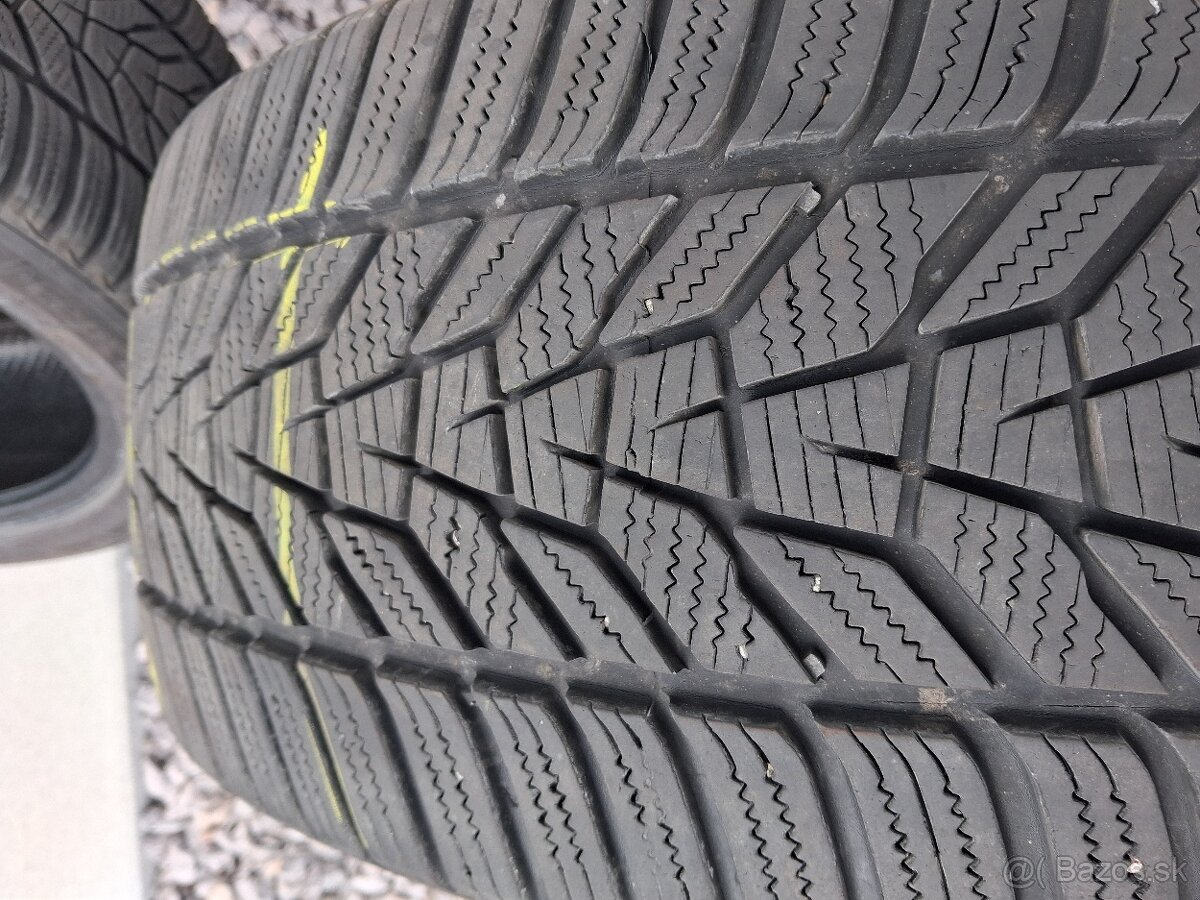 Hankook 235/45 R18 - 2