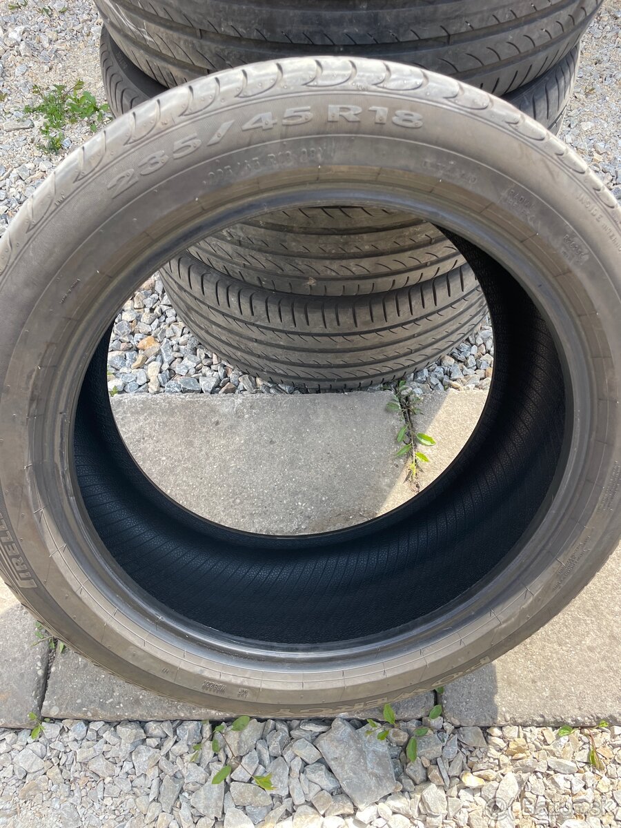 Pirelli Powergy 235/45R18 - 2