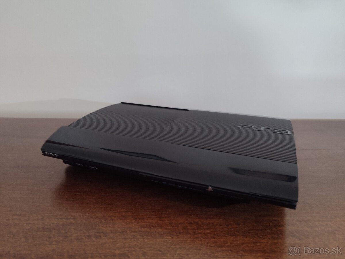 PS3 - Super Slim - 2
