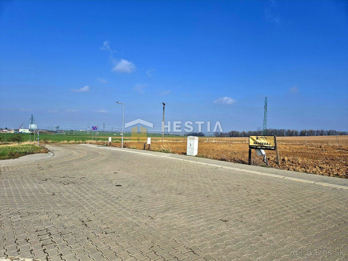 REZERVOVANÉ 2 stavebné pozemky 614 m2 v novo-vybudovanej lok - 2