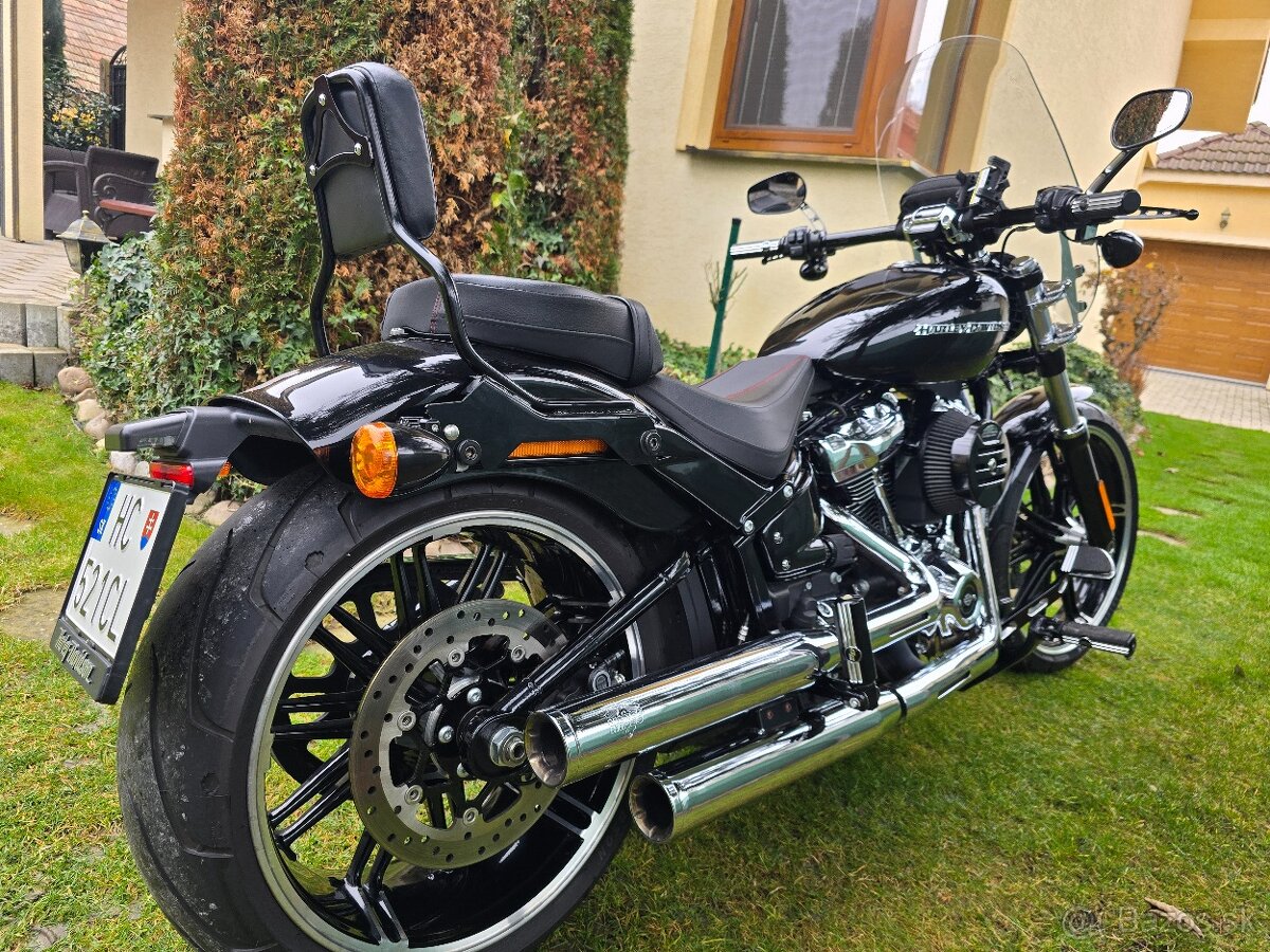 Predám Harley-Davidson Breakout 107 - 2