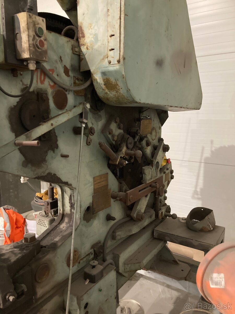 Dierovačka na zelezo - 2