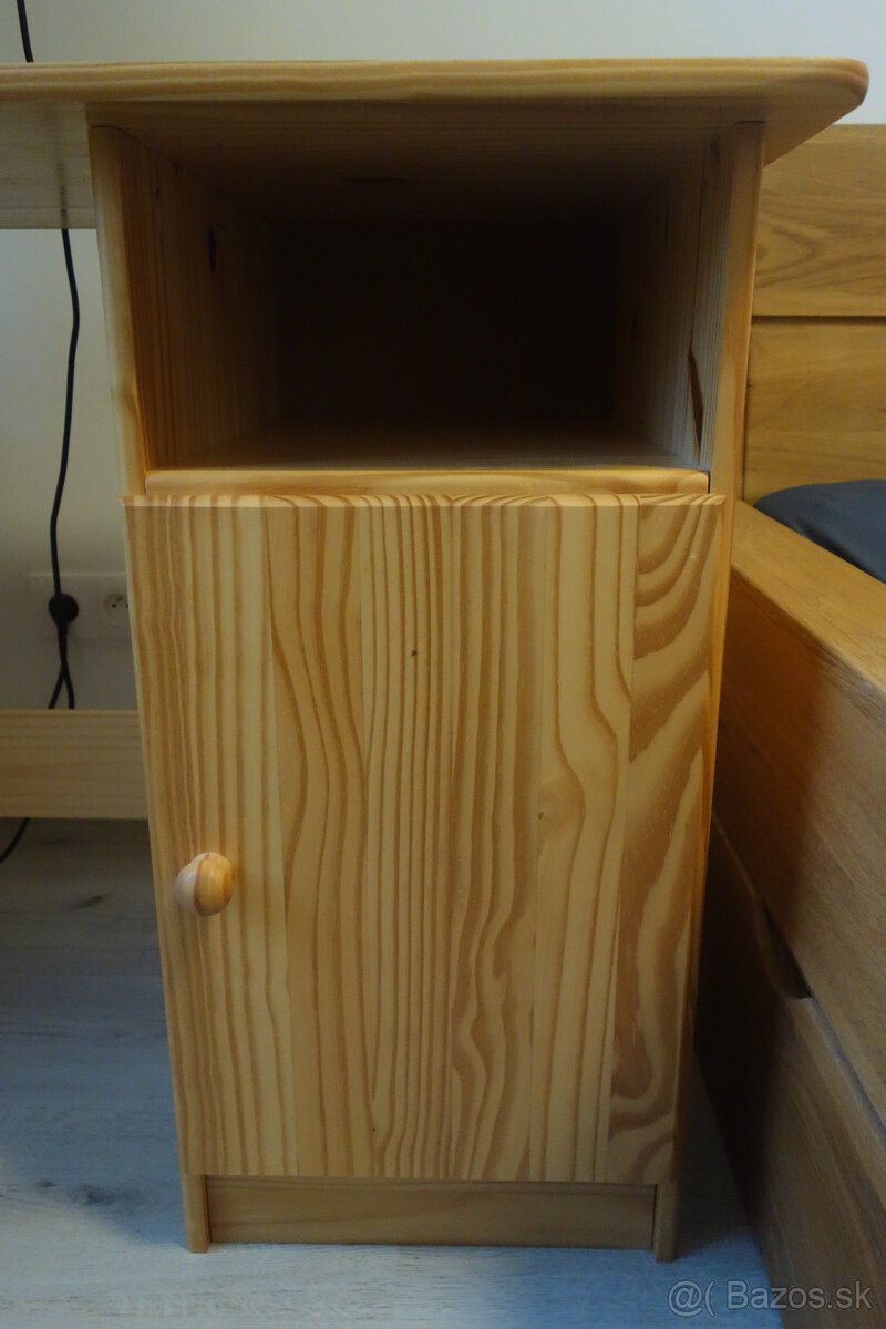 Kancelársky stôl borovica - 2