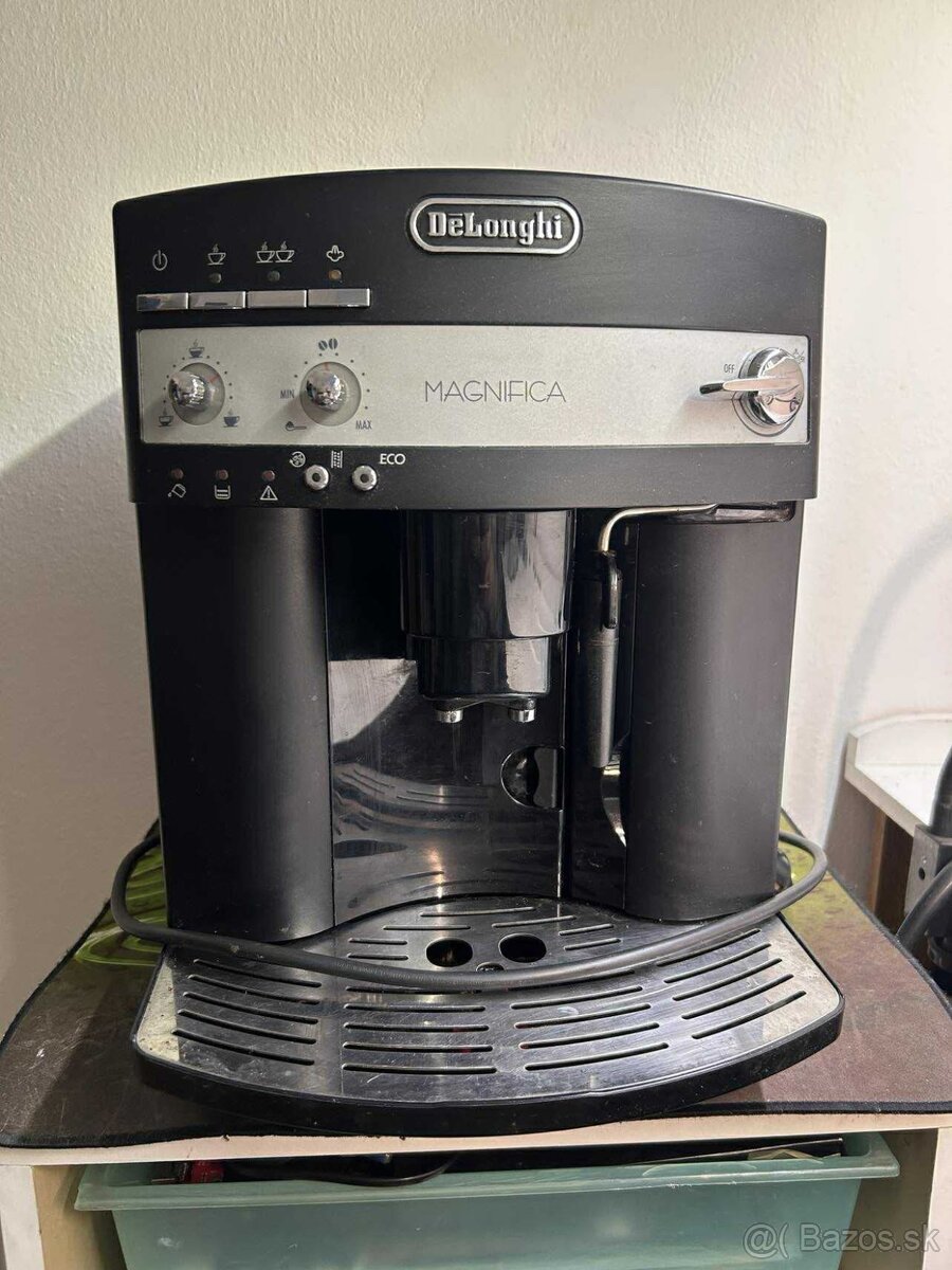 DeLongi Magnifica ESAM 3000 B - 2