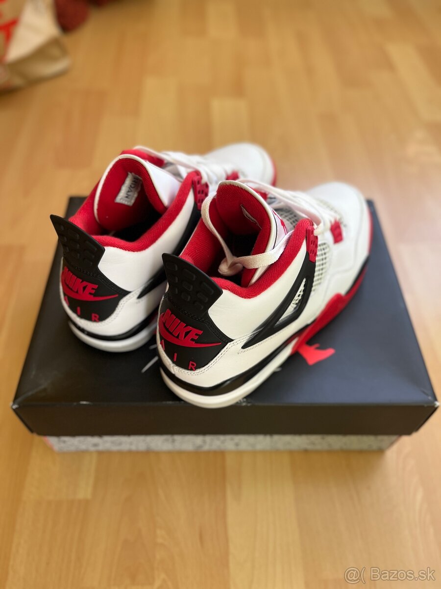 Jordan 4 Retro Fire Red (2020) EU 42, US 8.5 - 2